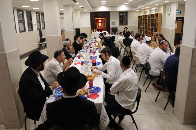י"ב תמוז עם תושבי ראשון לציון